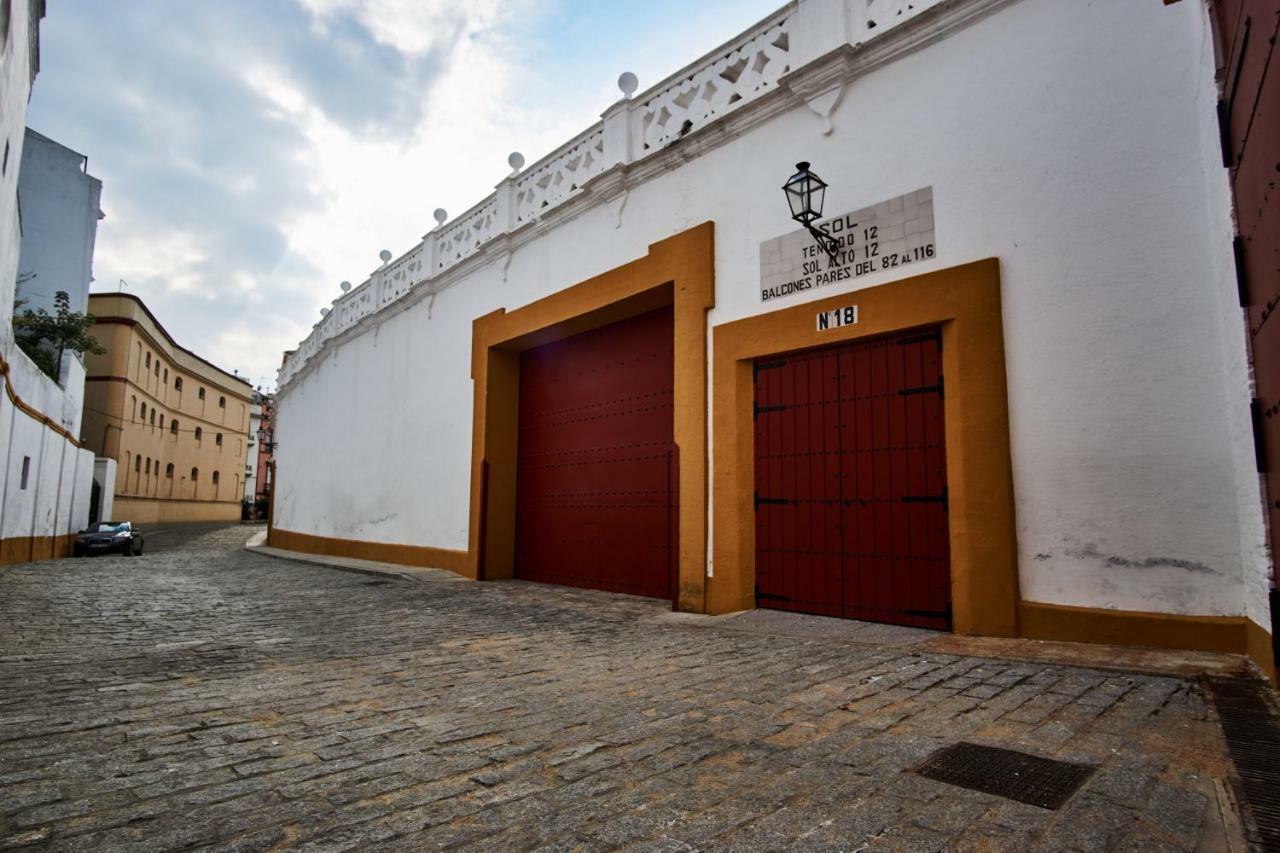 Arenal Carreteria Deluxe Suites By Valcambre Sevilha Exterior foto